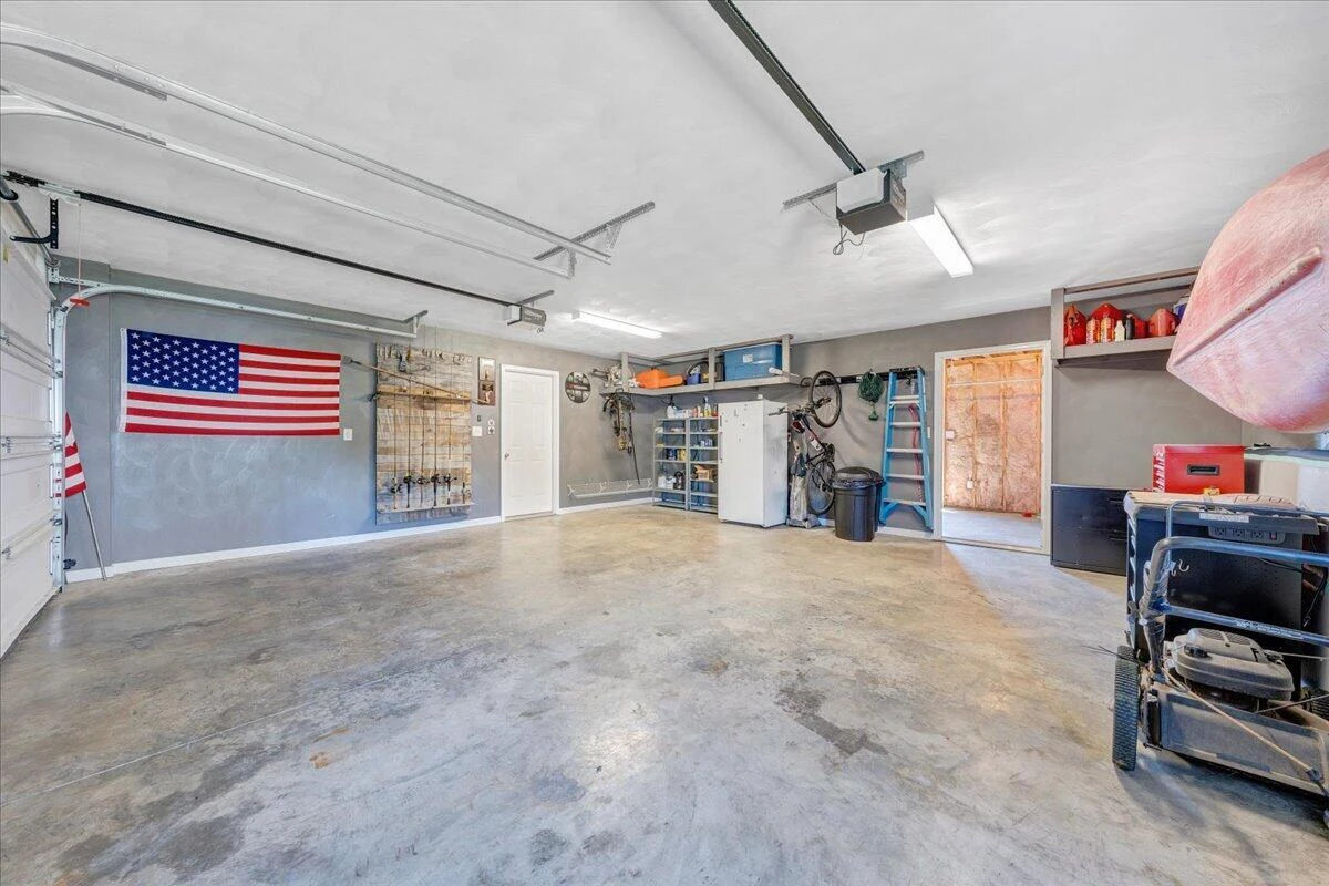 632 Castleridge RD - Photo 48