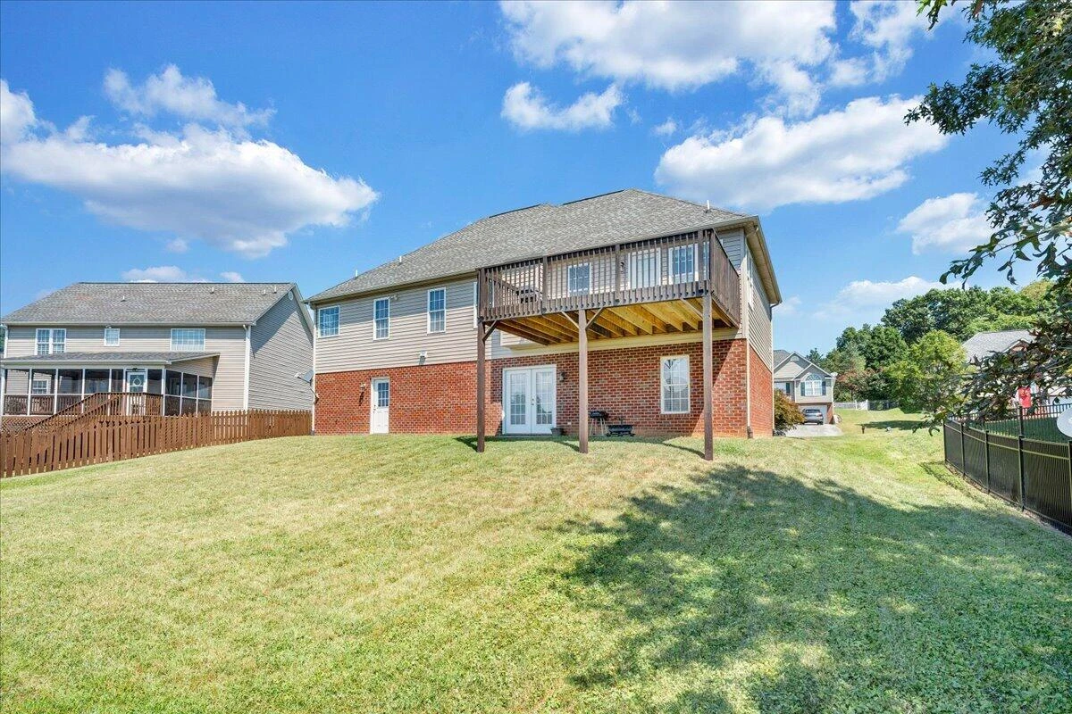 632 Castleridge RD - Photo 51