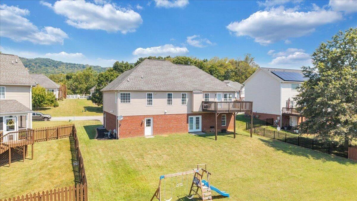 632 Castleridge RD - Photo 53