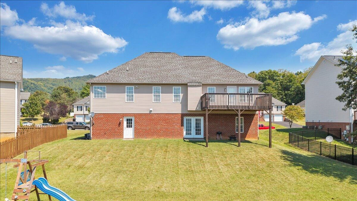 632 Castleridge RD - Photo 55