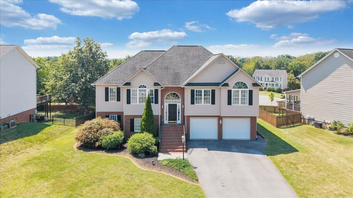 632 Castleridge RD - Photo 65