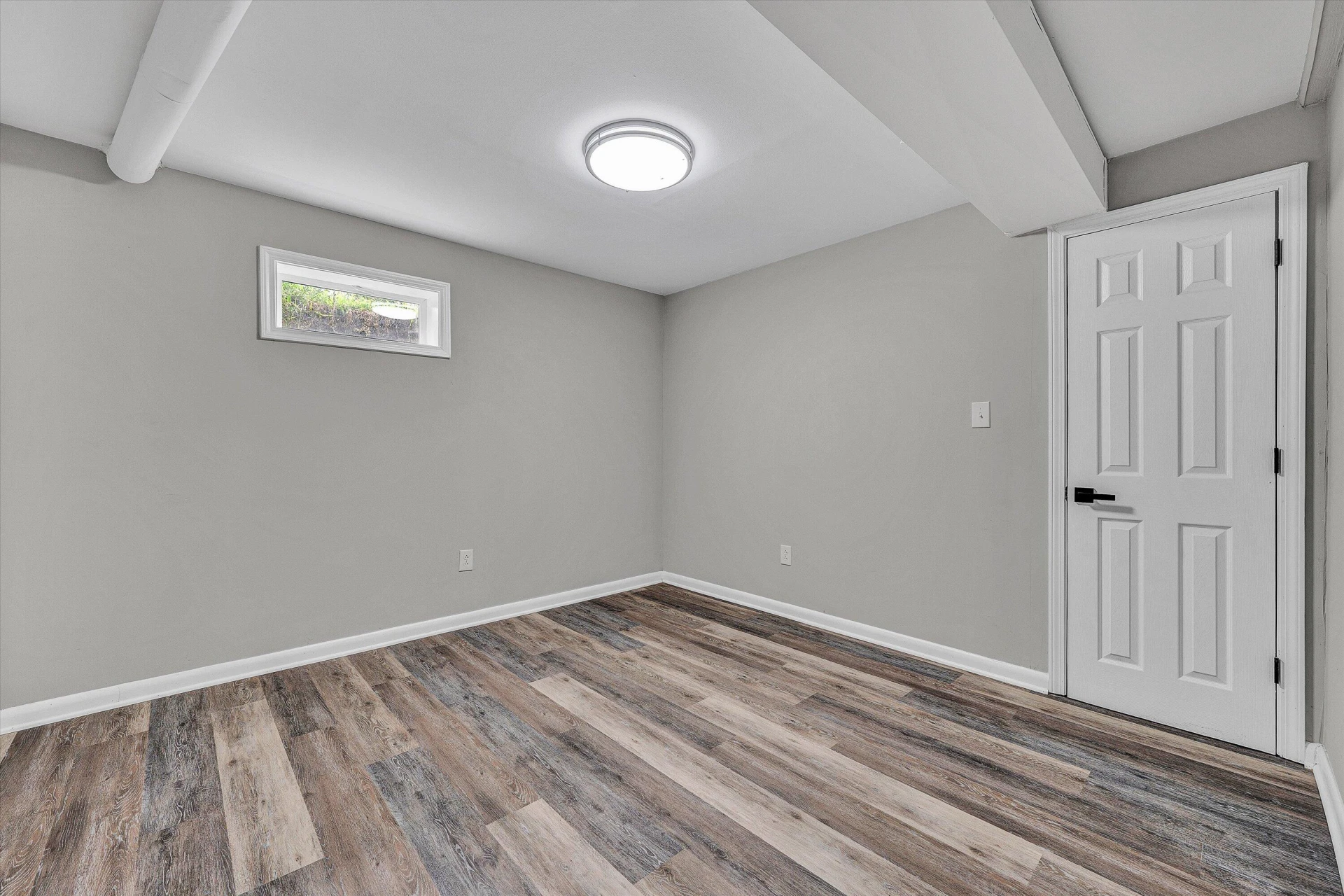924 Ingleside LN - Photo 15