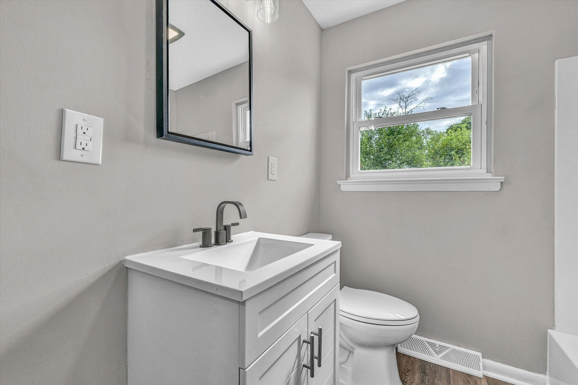 924 Ingleside LN - Photo 16