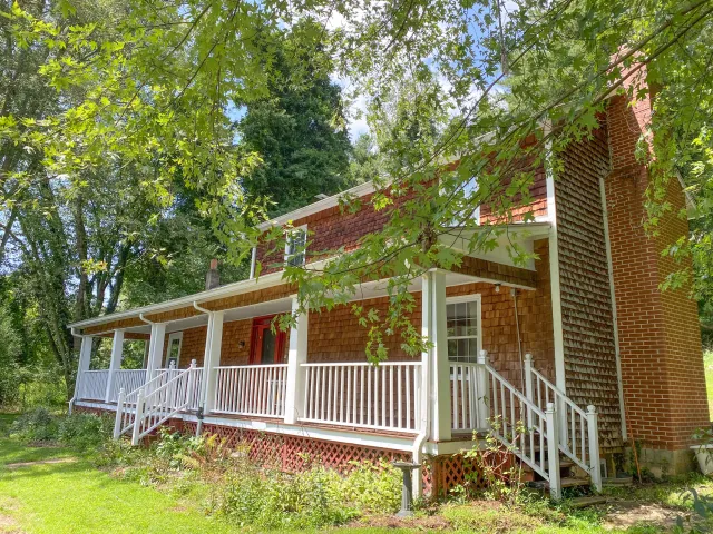 289 Huckleberry Ridge RD NE, Floyd, VA, 24091