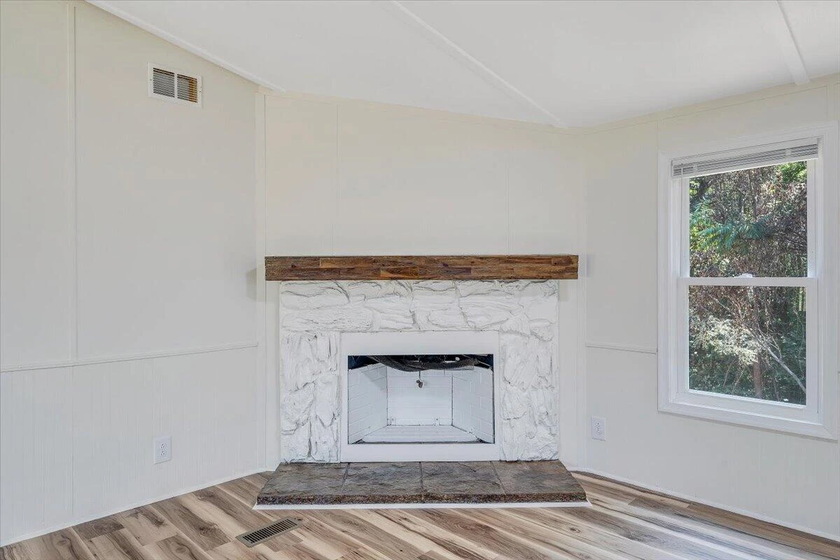 265 Meadow DR - Photo 7