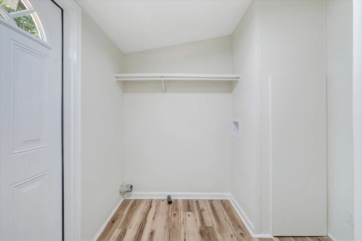 265 Meadow DR - Photo 17