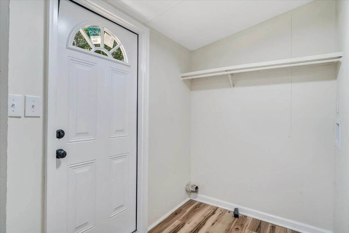 265 Meadow DR - Photo 18