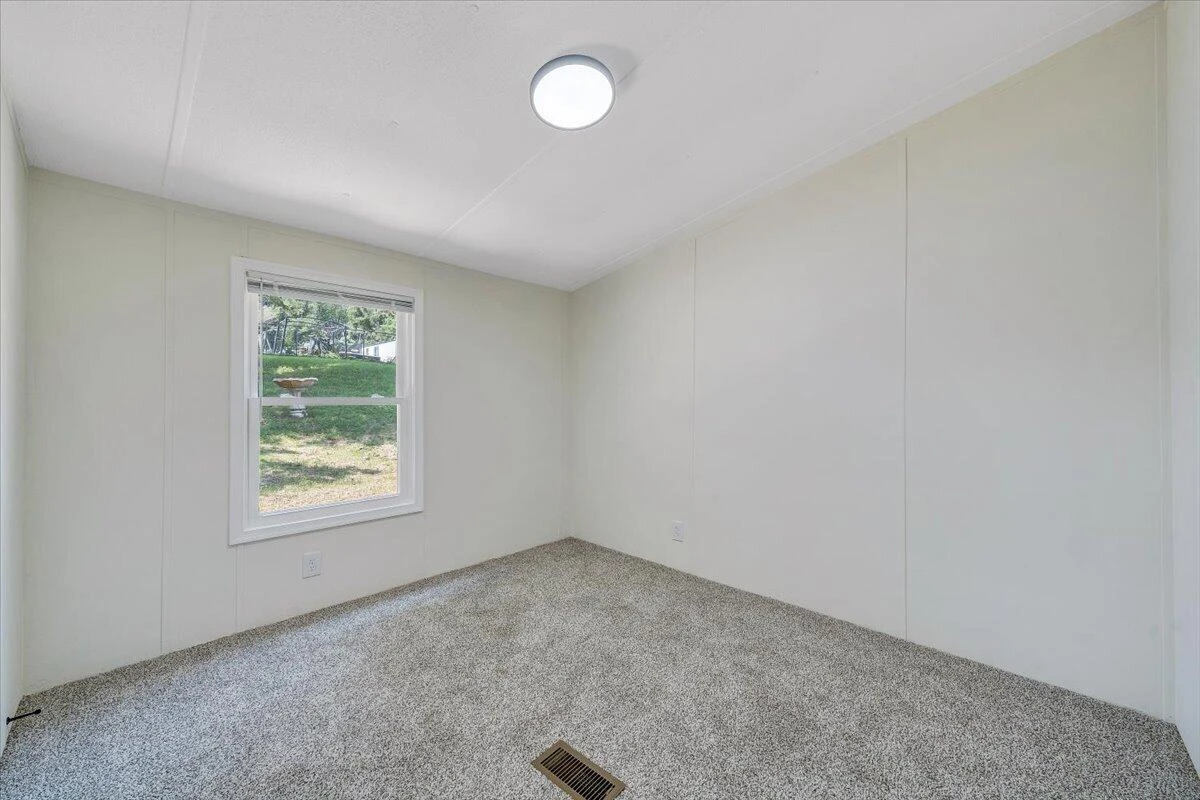 265 Meadow DR - Photo 28
