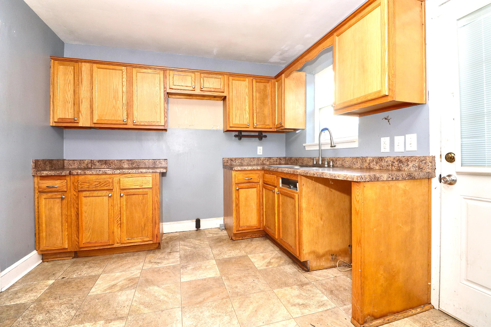 2925 Ravenwood AVE NW - Photo 8