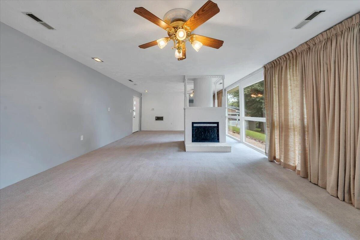 4802 Northwood DR NW - Photo 6