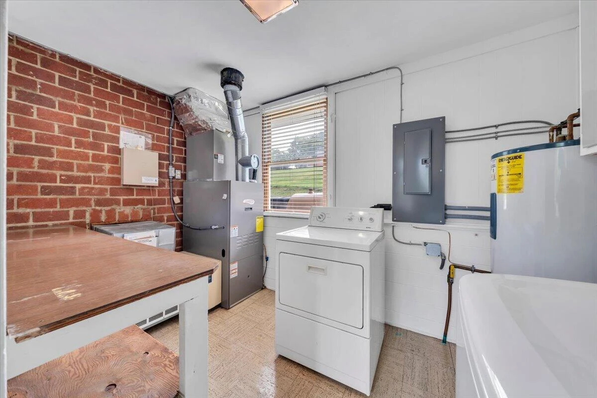 4802 Northwood DR NW - Photo 23