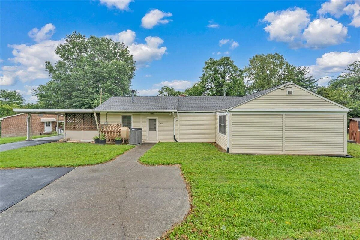 4802 Northwood DR NW - Photo 34