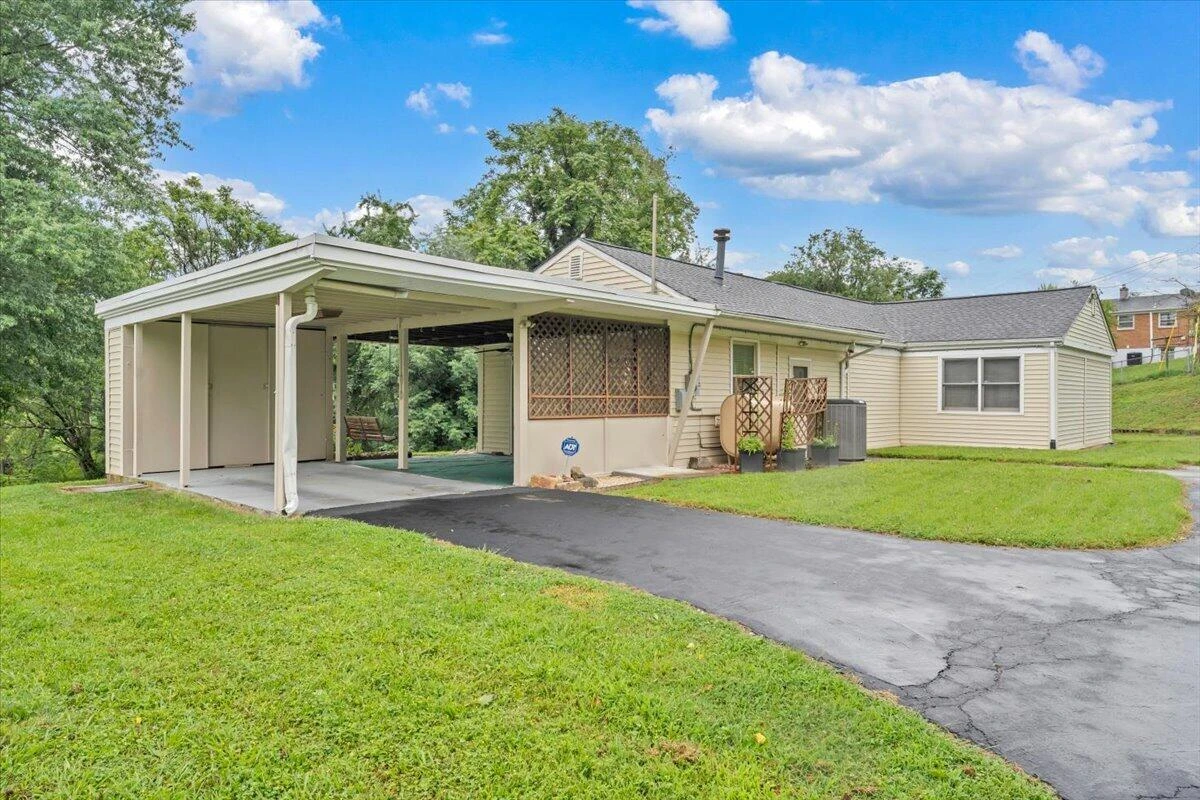 4802 Northwood DR NW - Photo 35