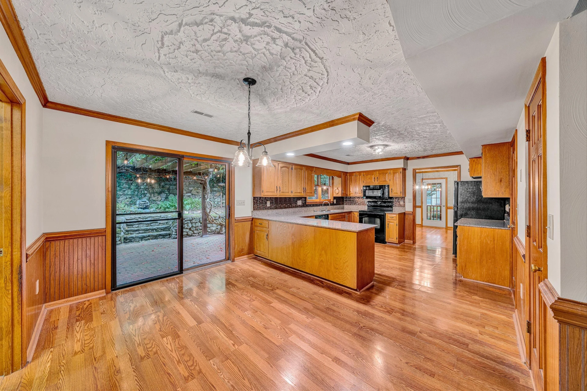 5864 Lakemont DR - Photo 9
