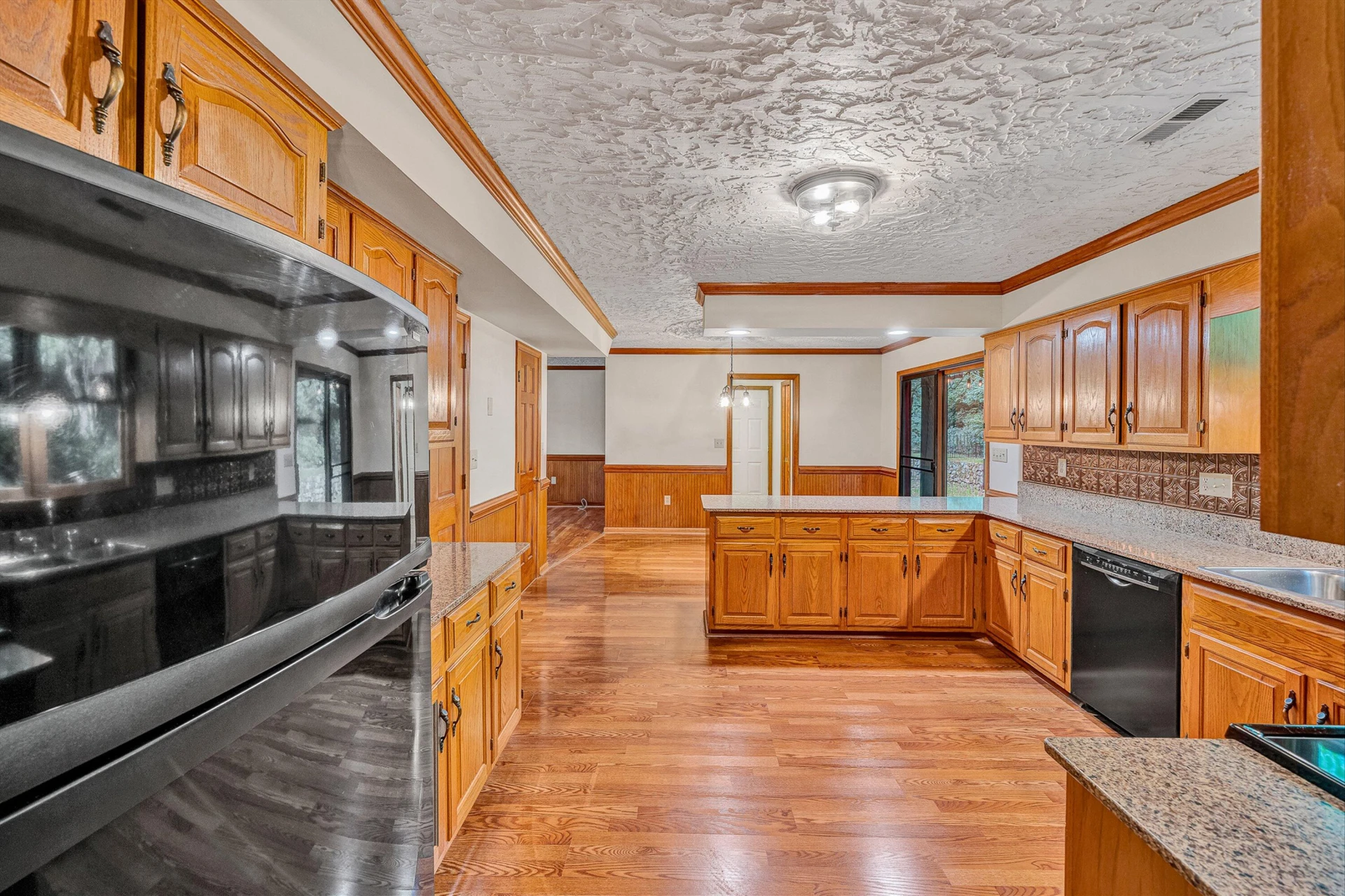 5864 Lakemont DR - Photo 14