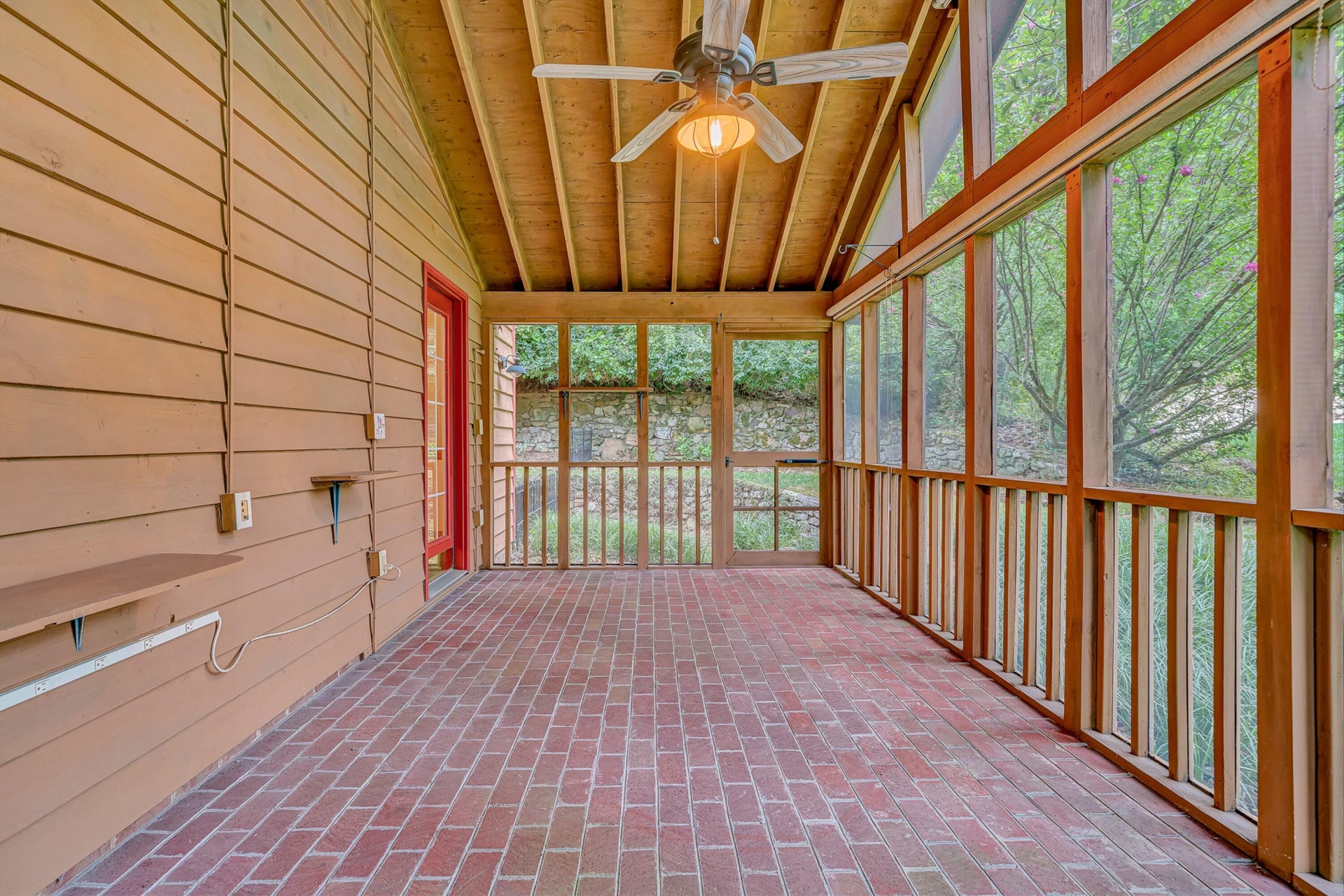 5864 Lakemont DR - Photo 18