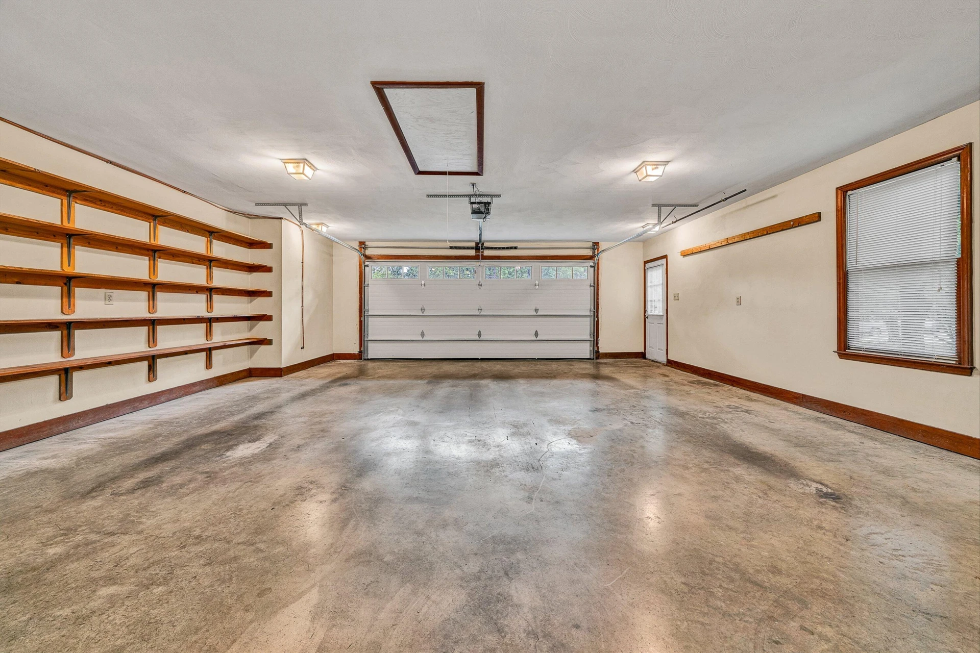 5864 Lakemont DR - Photo 35
