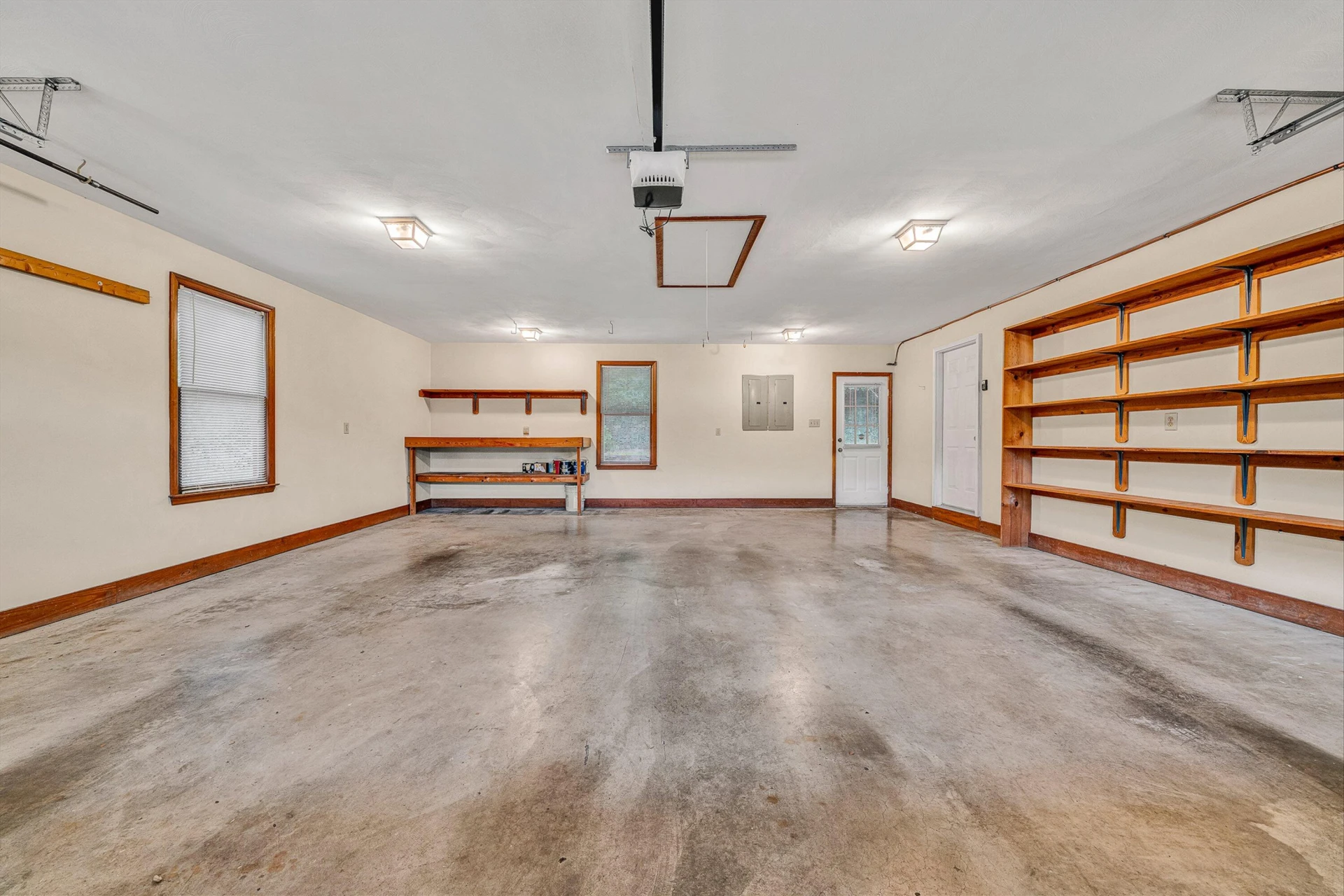 5864 Lakemont DR - Photo 36