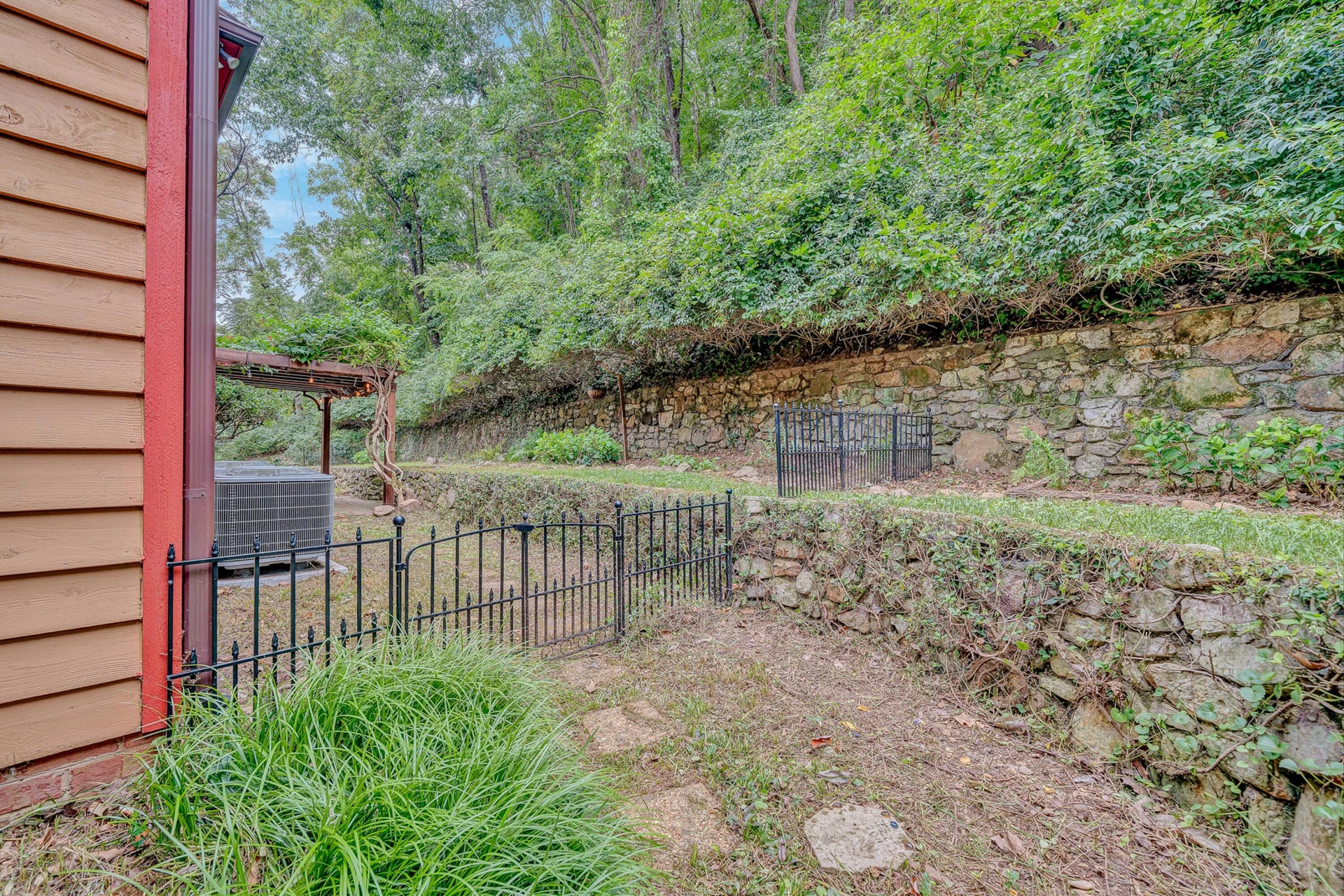 5864 Lakemont DR - Photo 37
