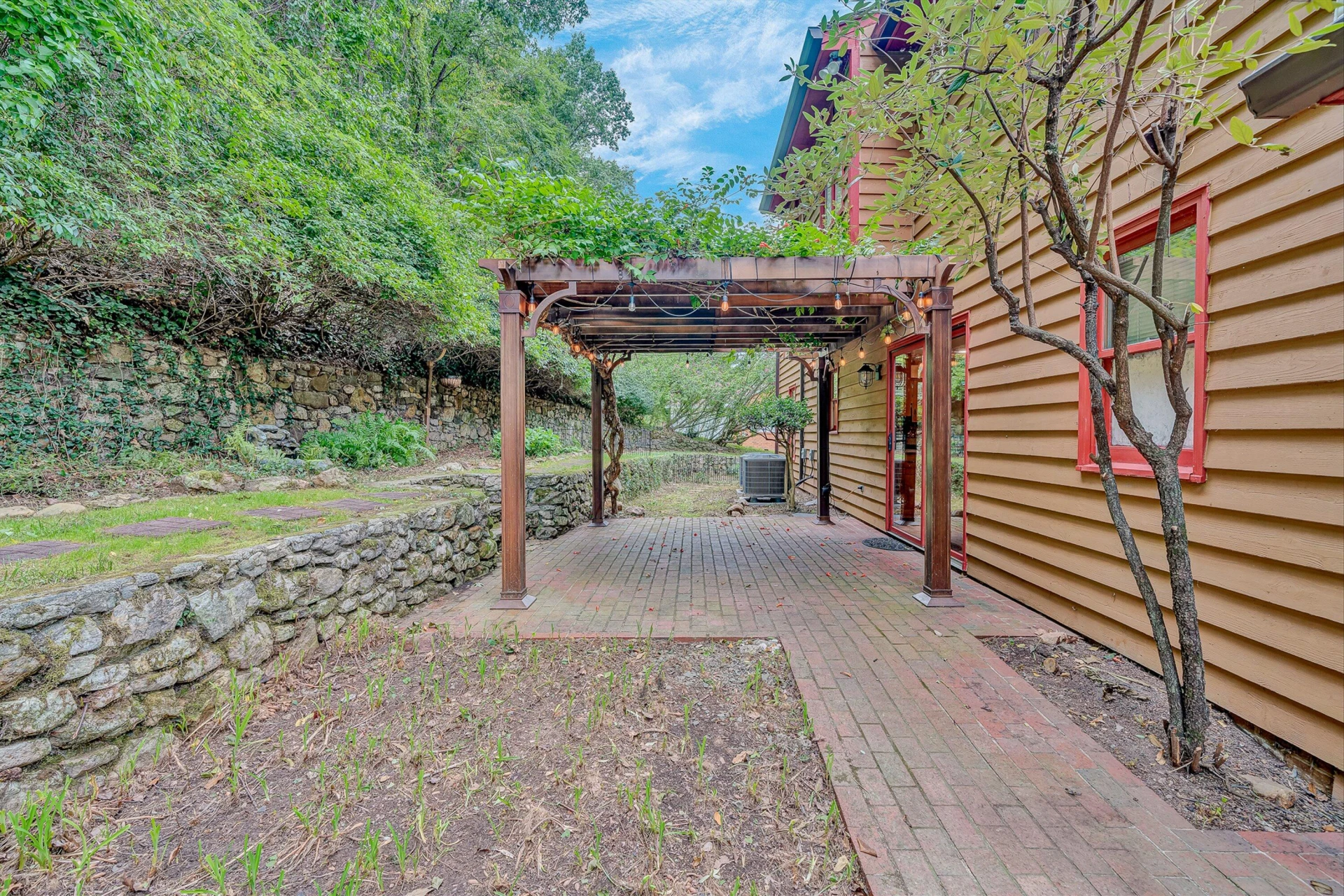 5864 Lakemont DR - Photo 41