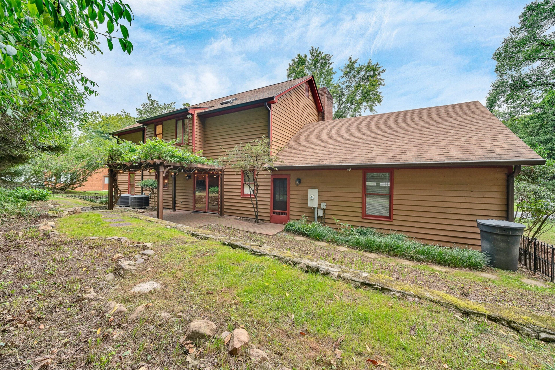 5864 Lakemont DR - Photo 42