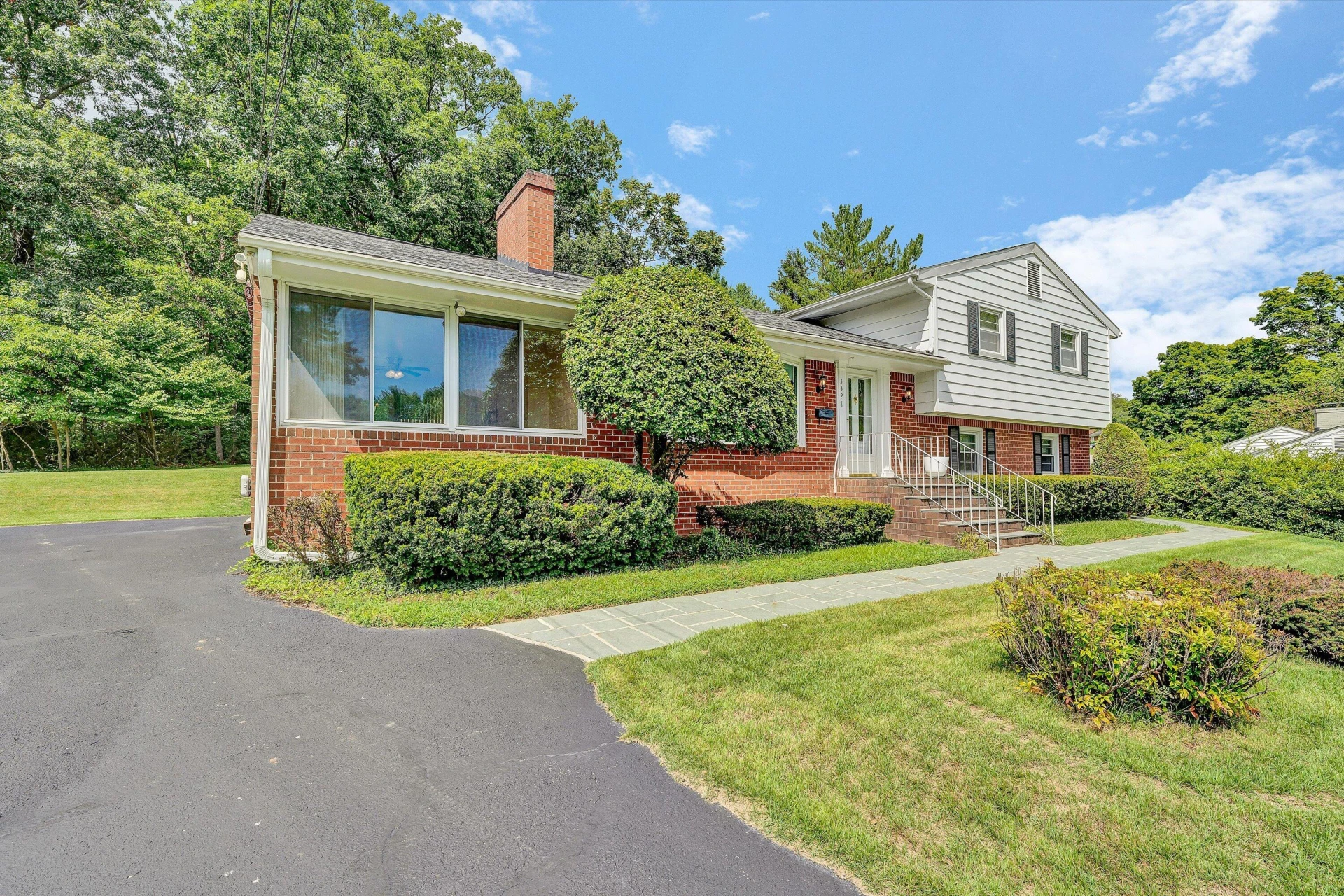 3327 Pasley AVE SW - Photo 2
