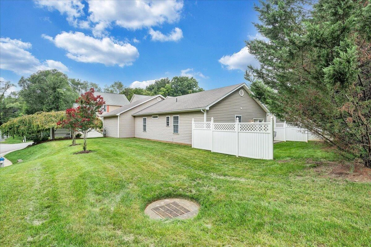 5005 Country Cottage LN - Photo 36