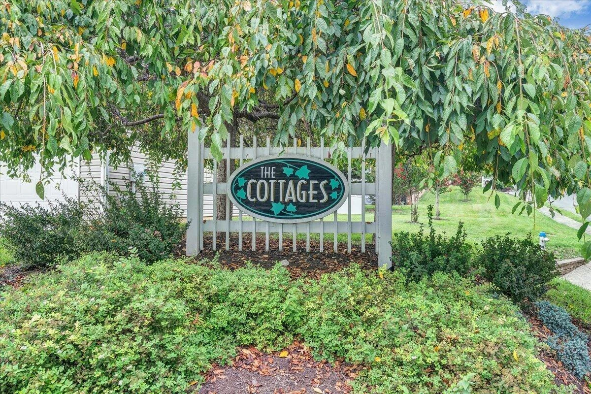 5005 Country Cottage LN - Photo 37