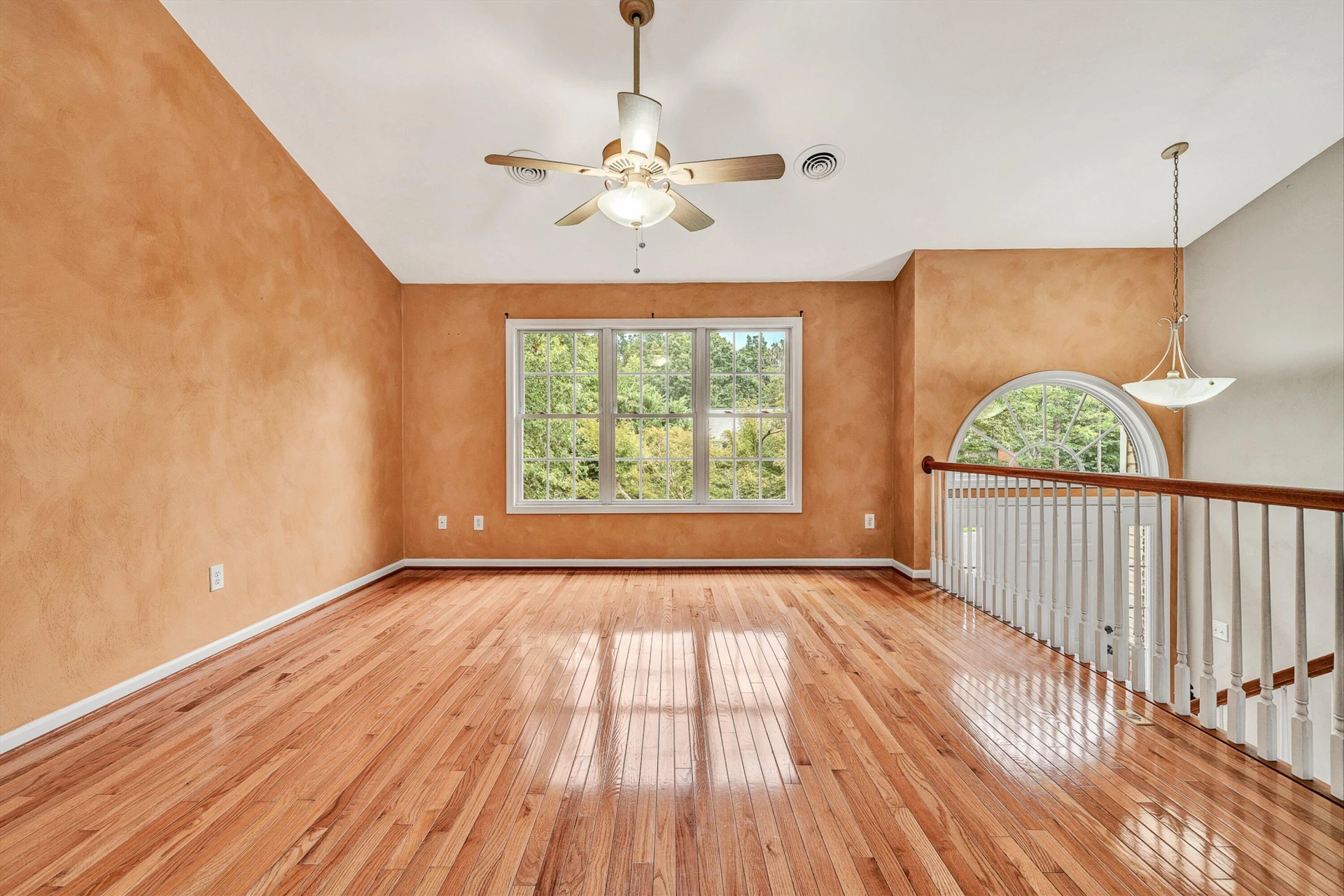 5516 Warwood DR - Photo 6