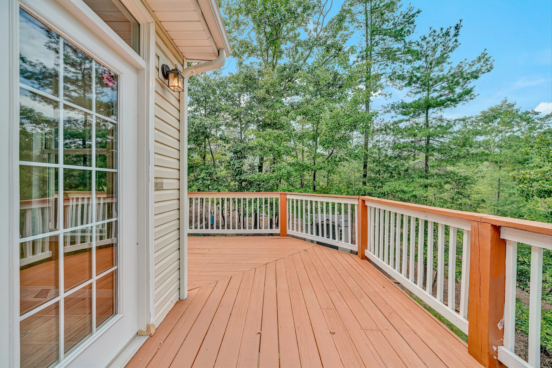 5516 Warwood DR - Photo 13