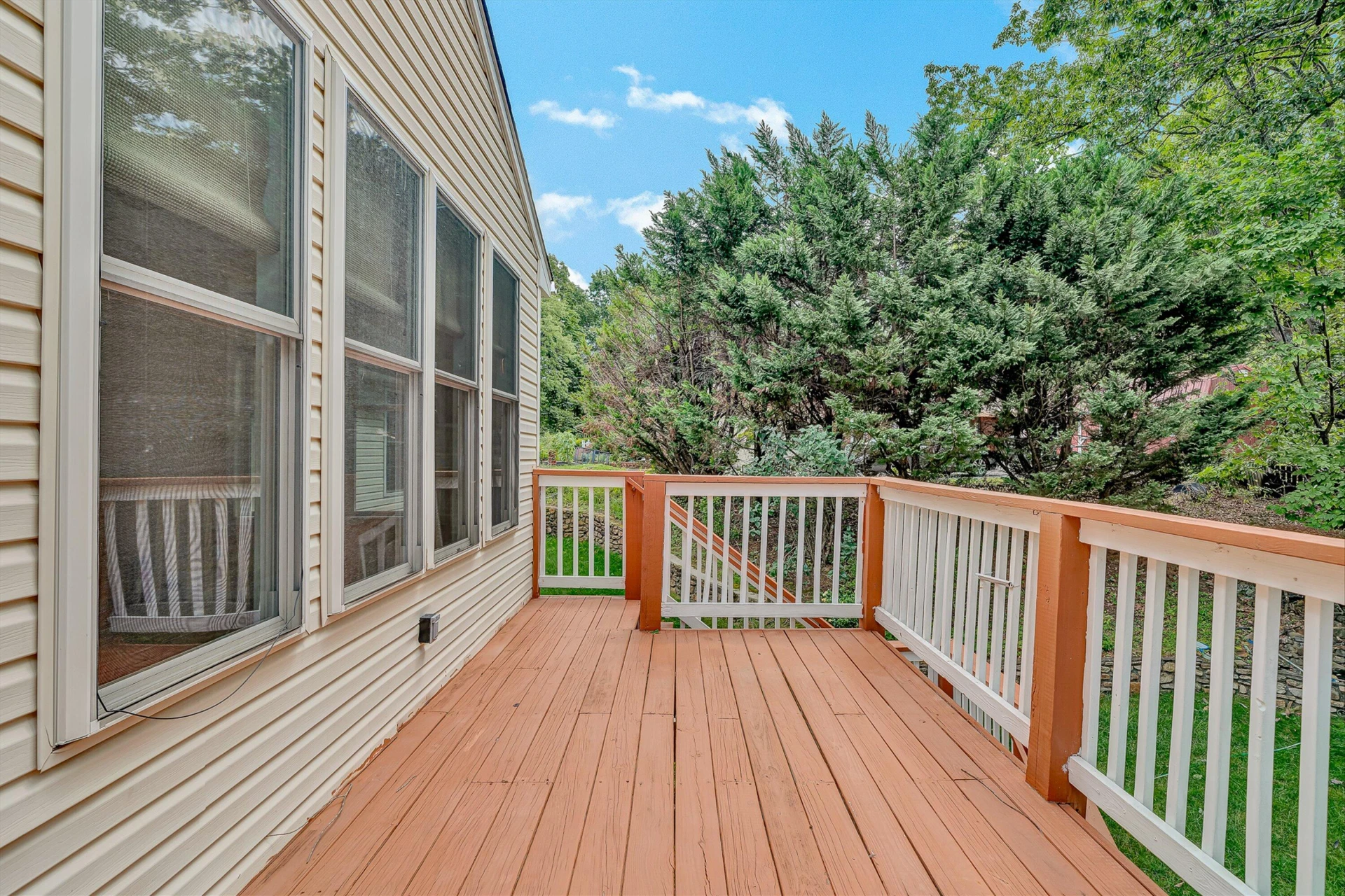 5516 Warwood DR - Photo 14