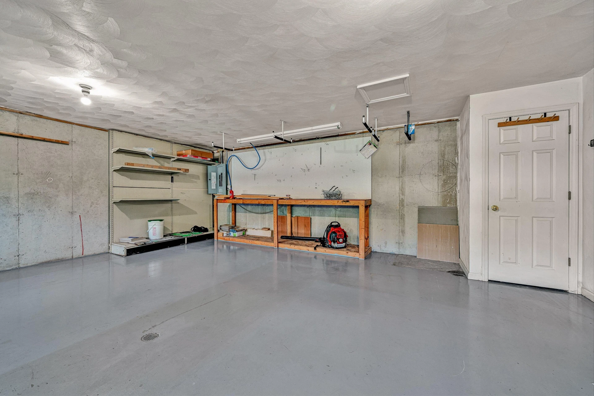 5516 Warwood DR - Photo 32