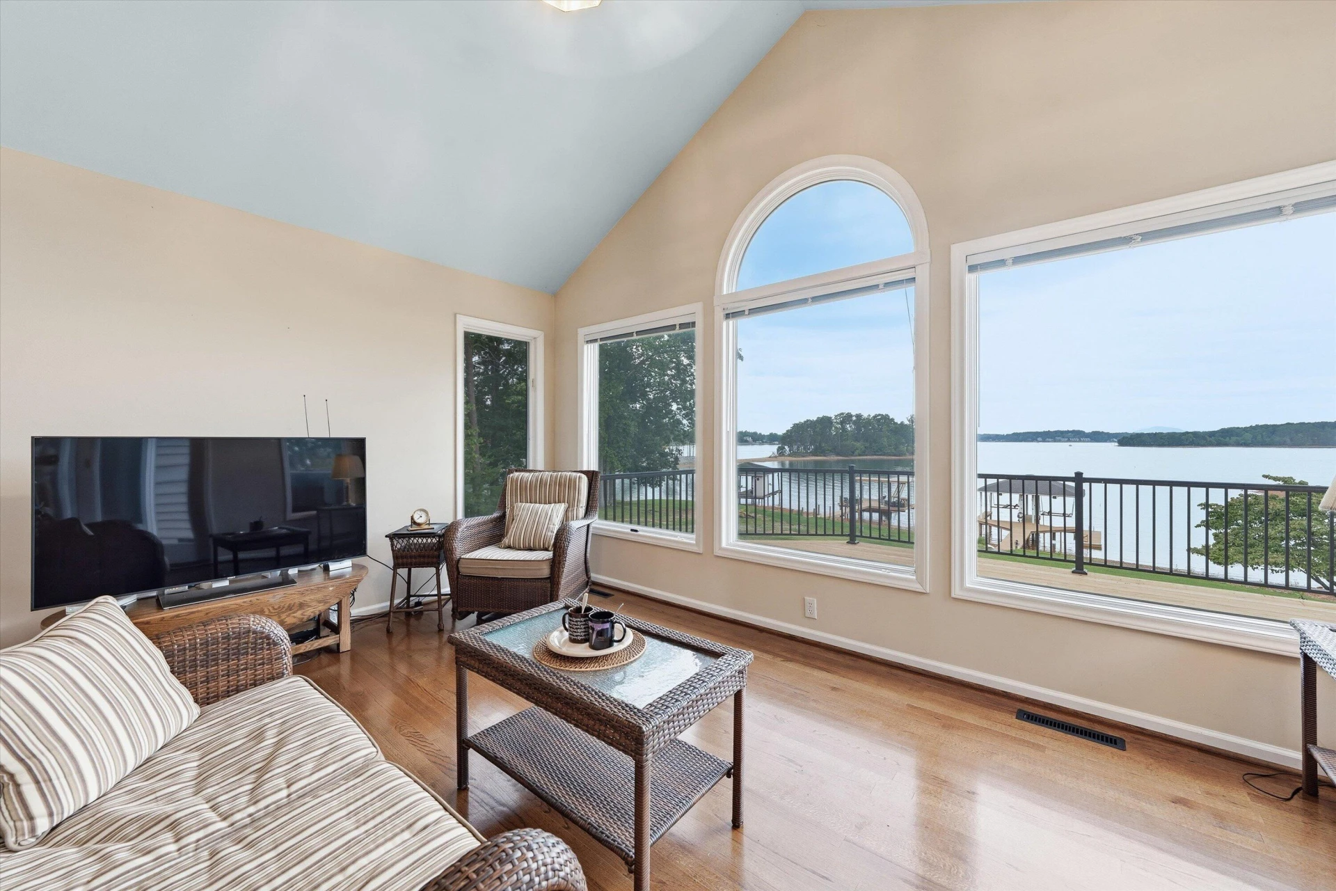121 Penhook Point - Photo 14