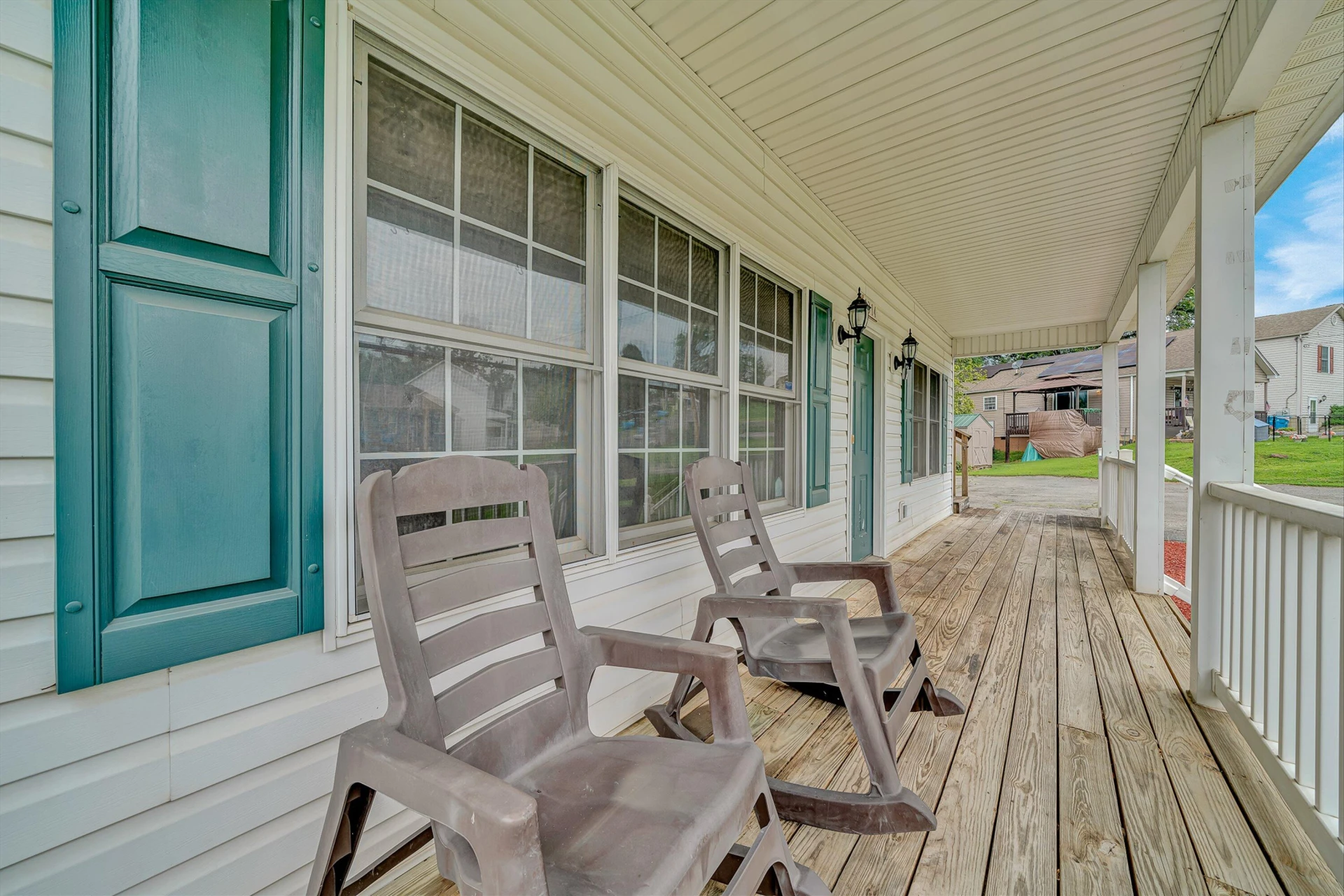 1314 Archbold AVE NE - Photo 3
