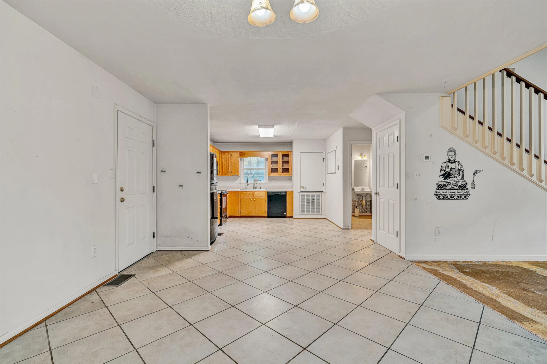 1314 Archbold AVE NE - Photo 6