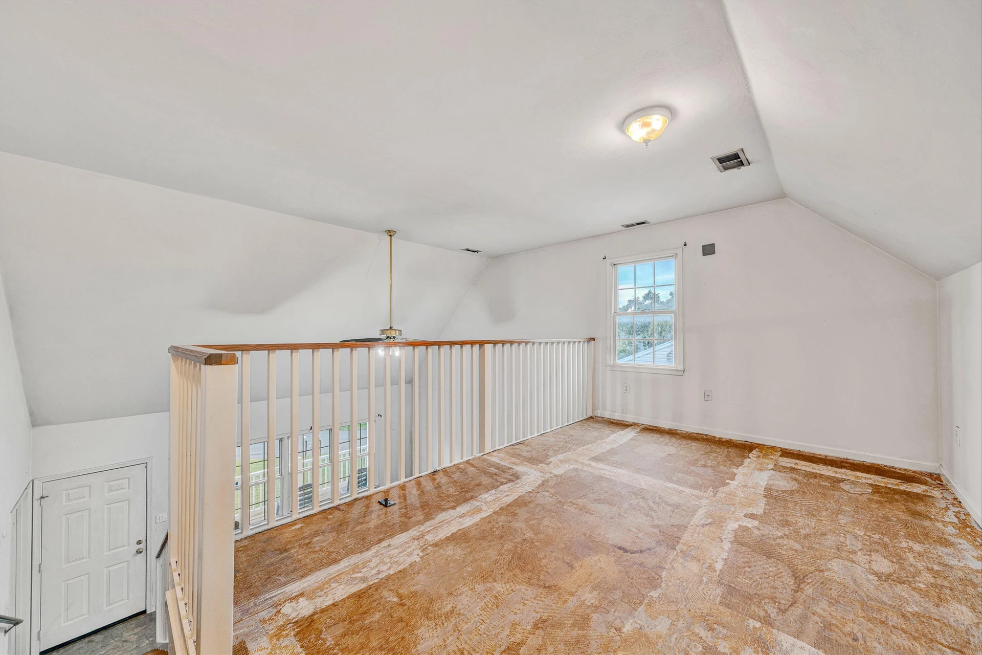 1314 Archbold AVE NE - Photo 13