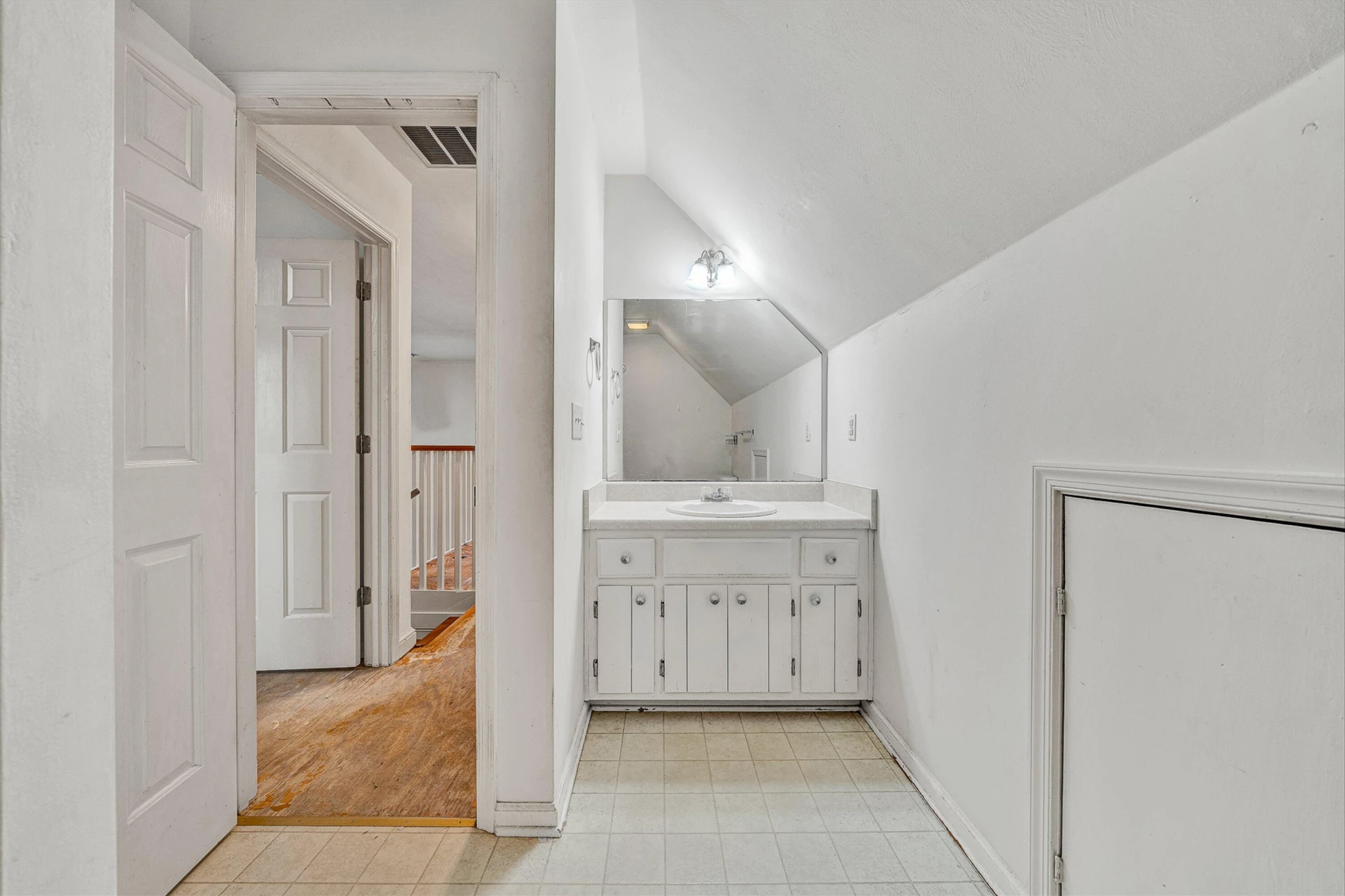 1314 Archbold AVE NE - Photo 15