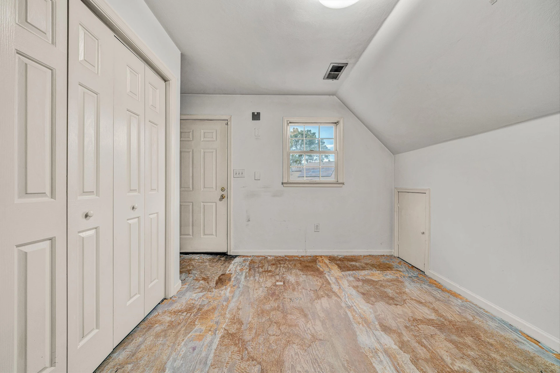 1314 Archbold AVE NE - Photo 16