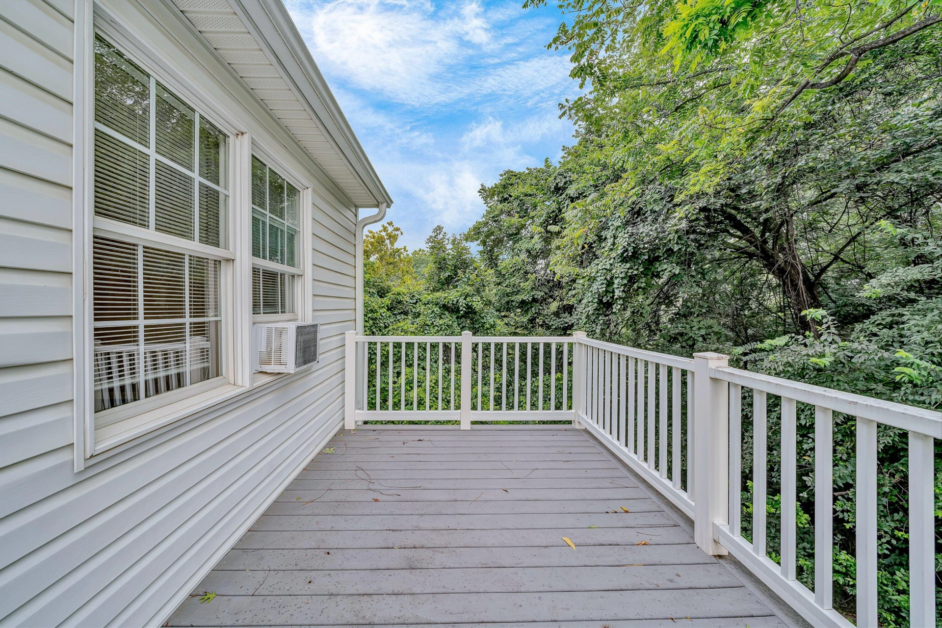 1314 Archbold AVE NE - Photo 17