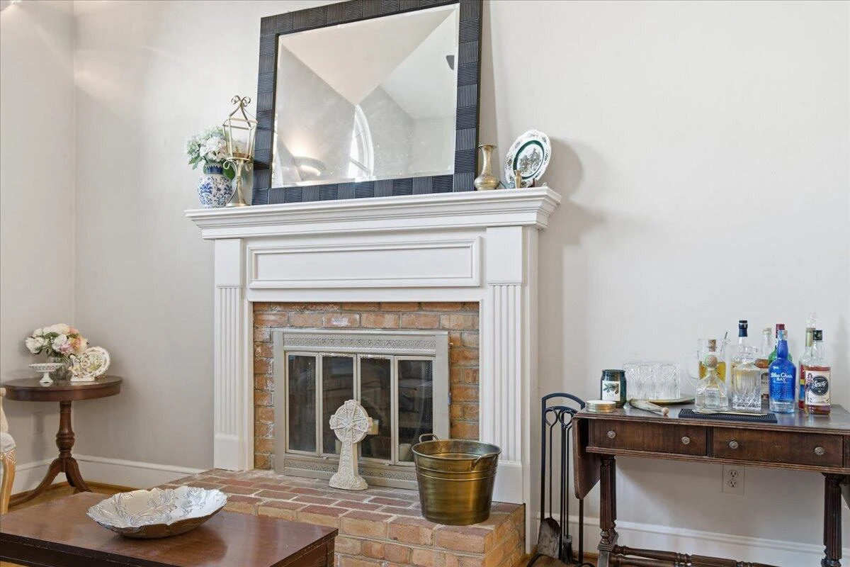 5116 Meadow Creek DR - Photo 6