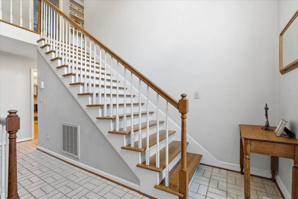 5116 Meadow Creek DR - Photo 20