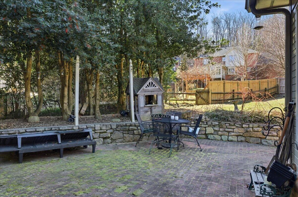 5116 Meadow Creek DR - Photo 40