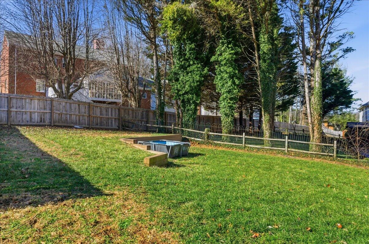 5116 Meadow Creek DR - Photo 42