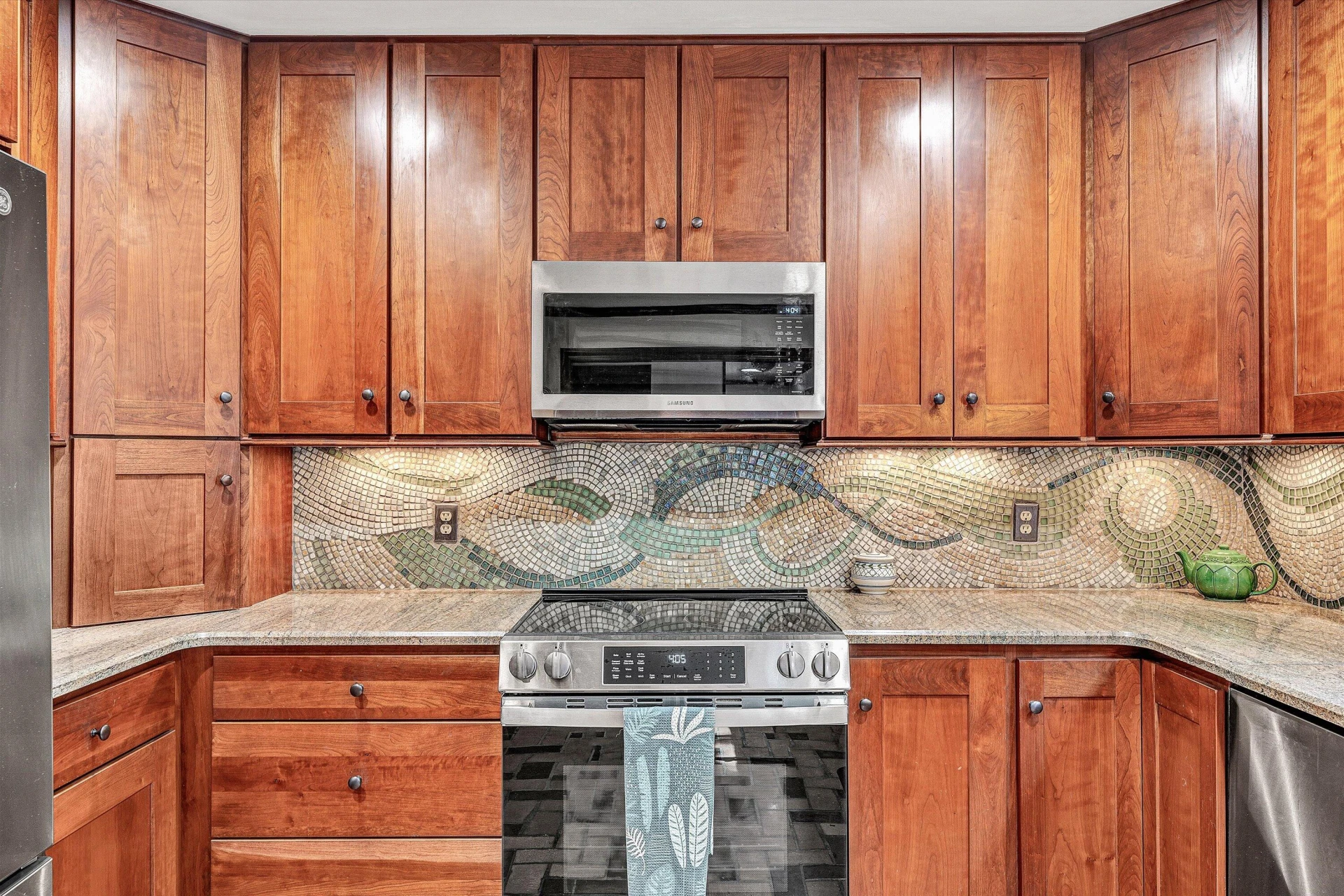 705 Beech RD - Photo 17