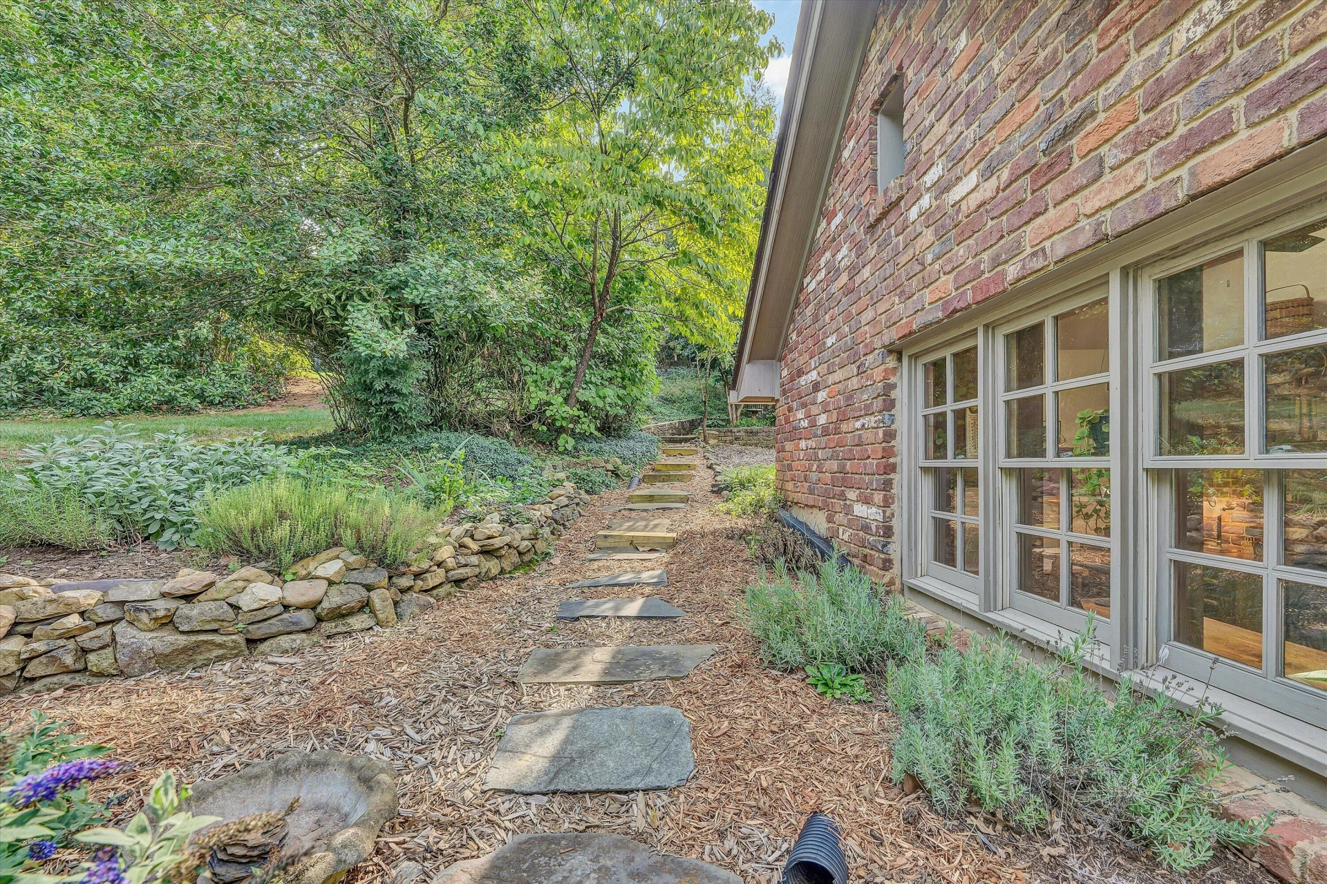 705 Beech RD - Photo 55