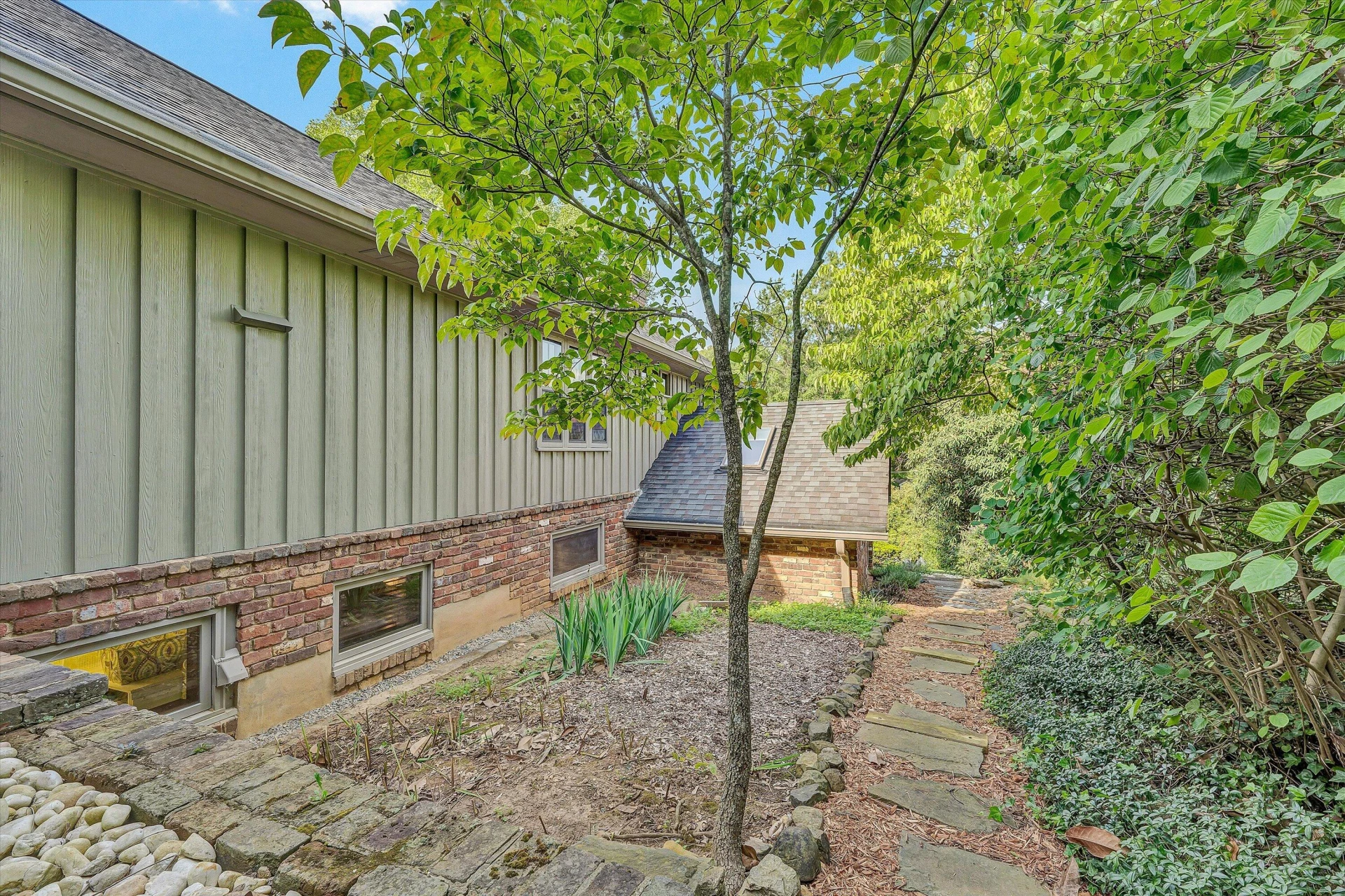 705 Beech RD - Photo 56