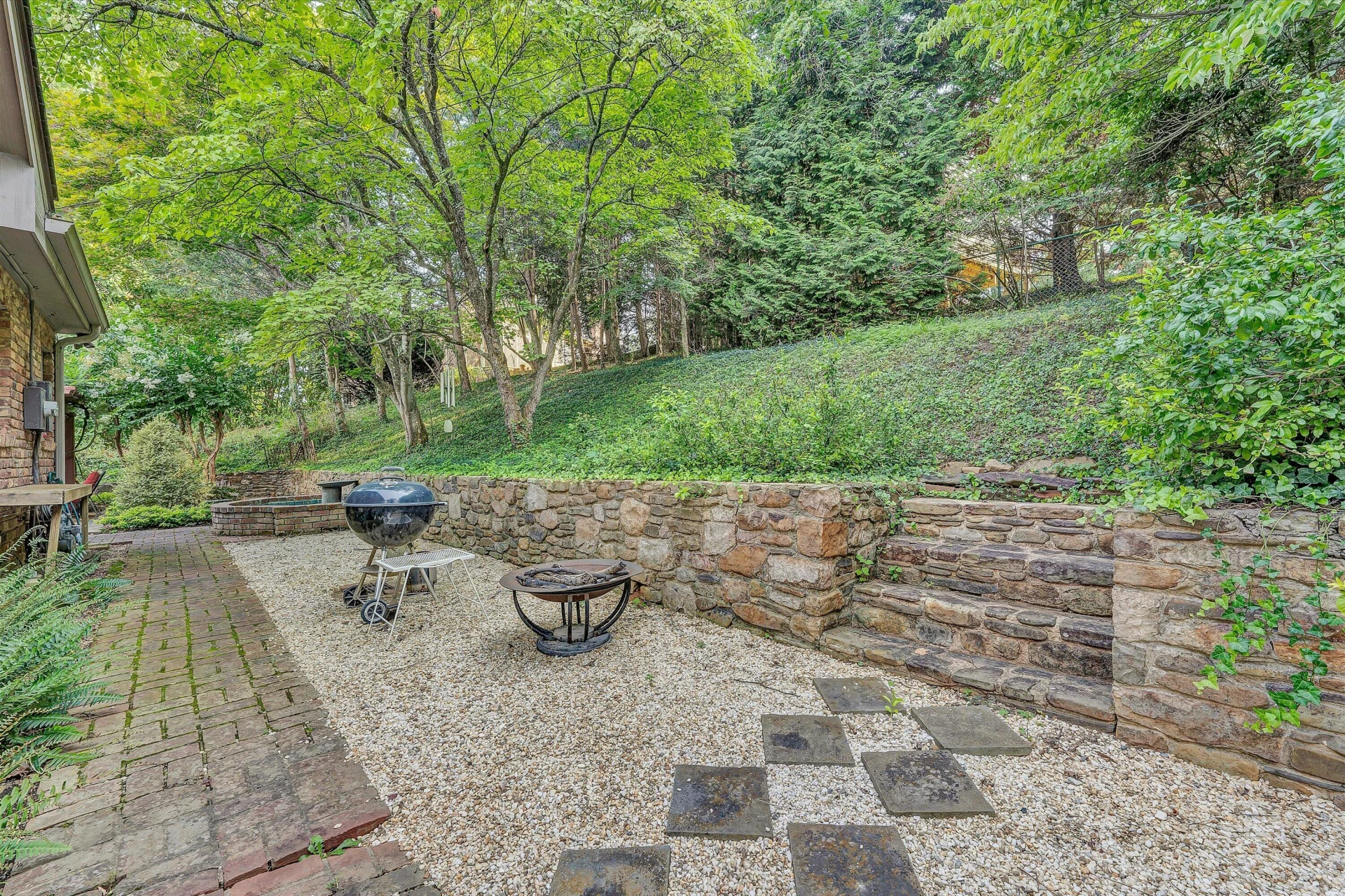705 Beech RD - Photo 57