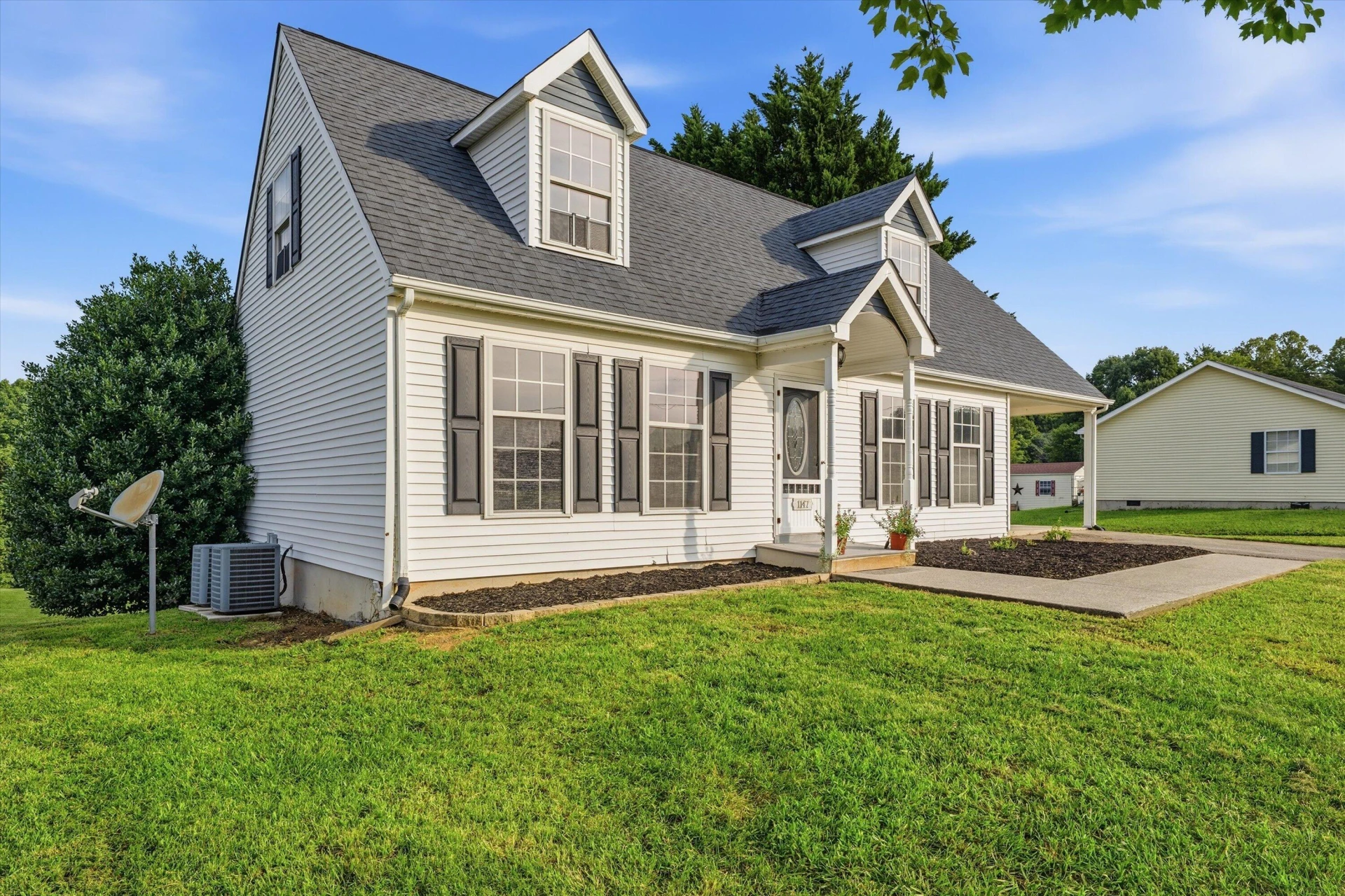 1147 Bluewater DR - Photo 2