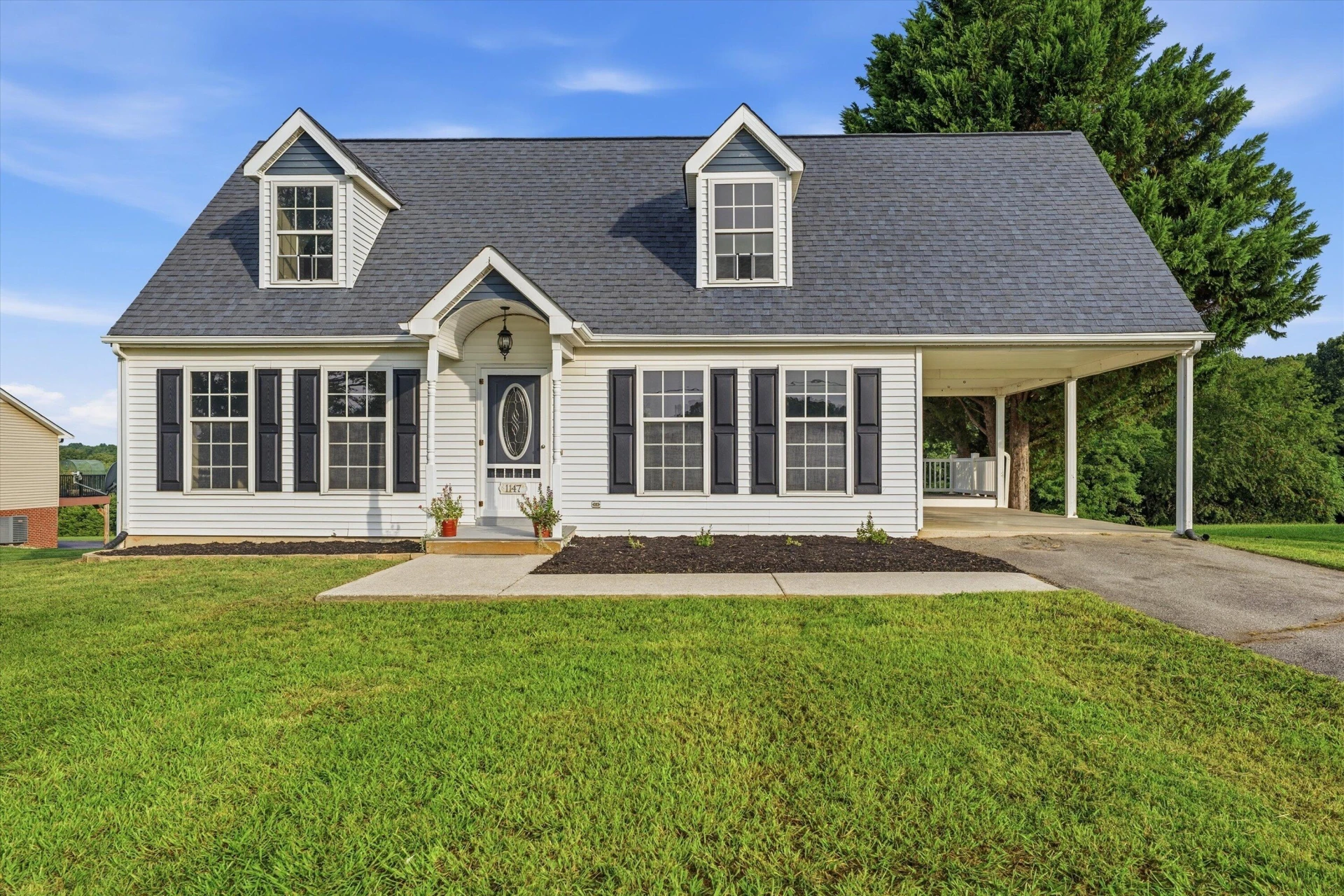 1147 Bluewater DR - Photo 3