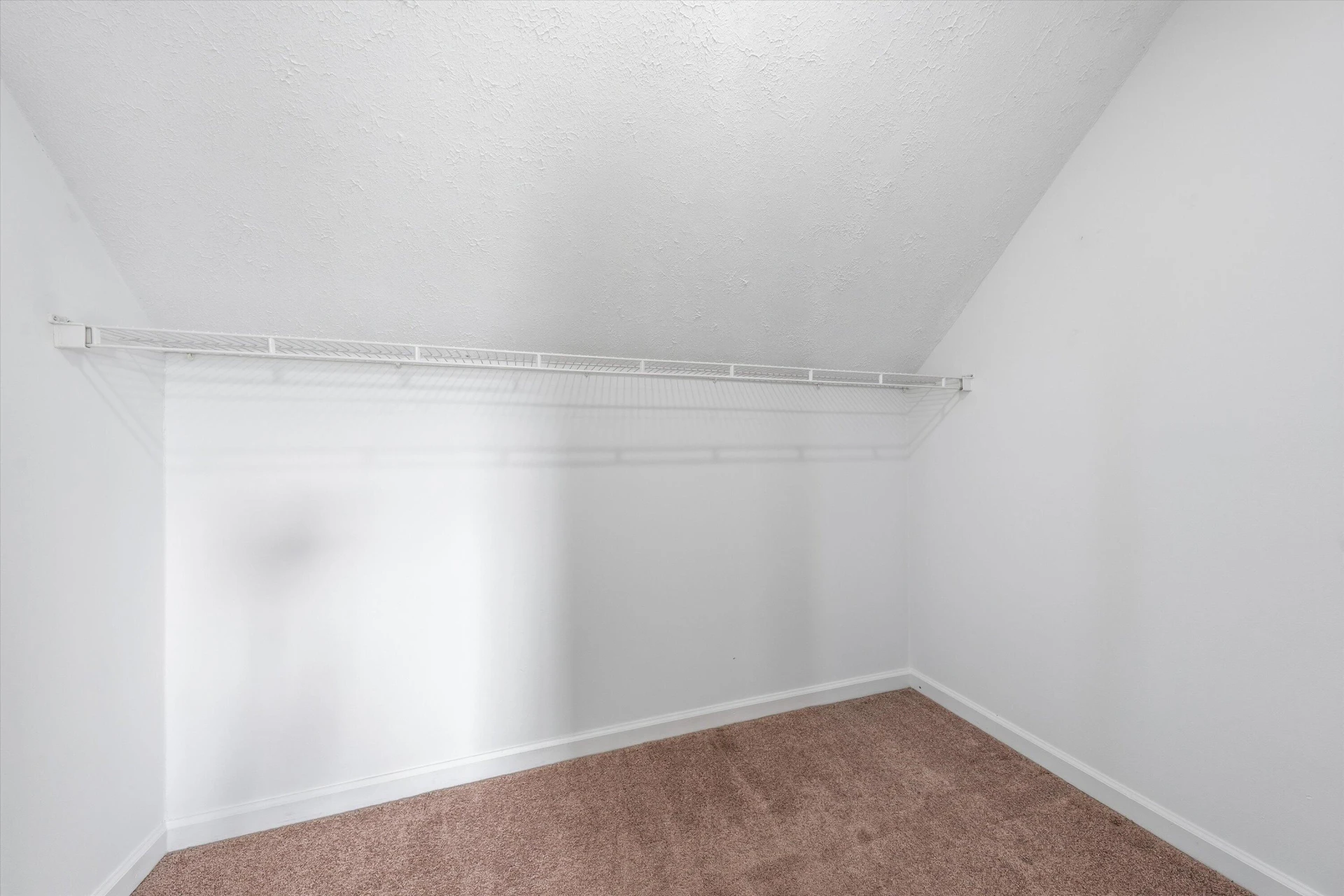 1147 Bluewater DR - Photo 23